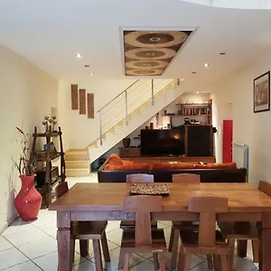 Monticelli Apartment