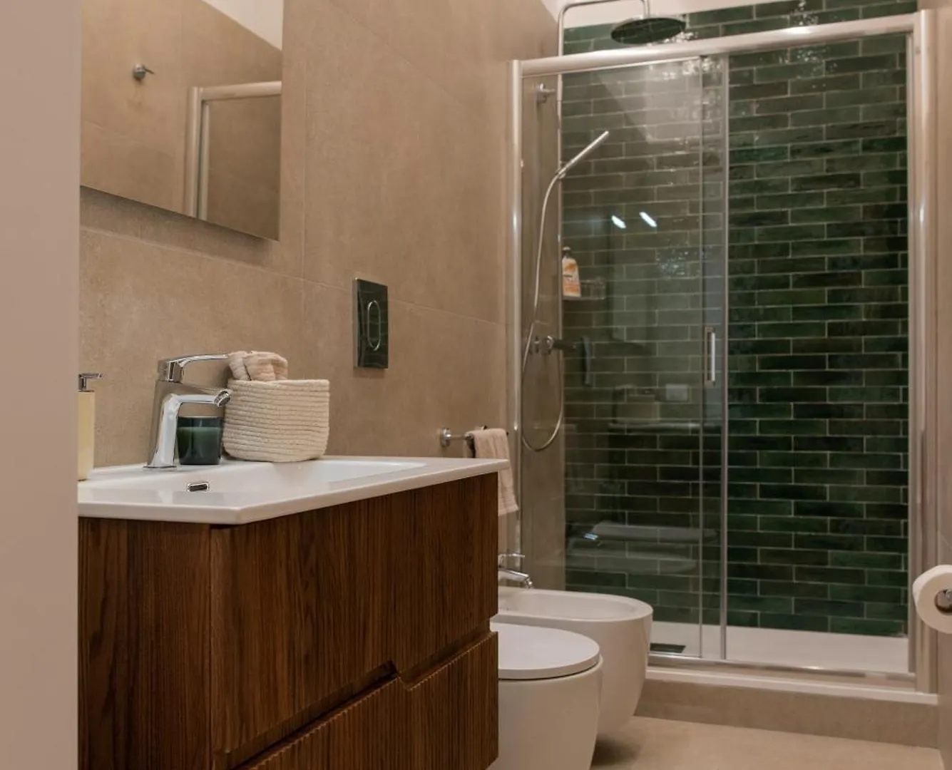 Suite 33 Naples Guest house