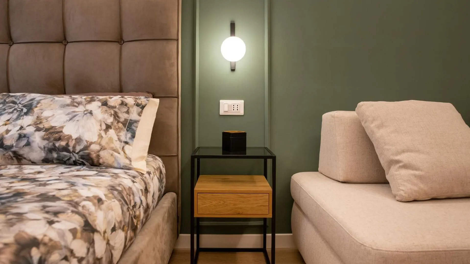 Suite 33 Naples Italy